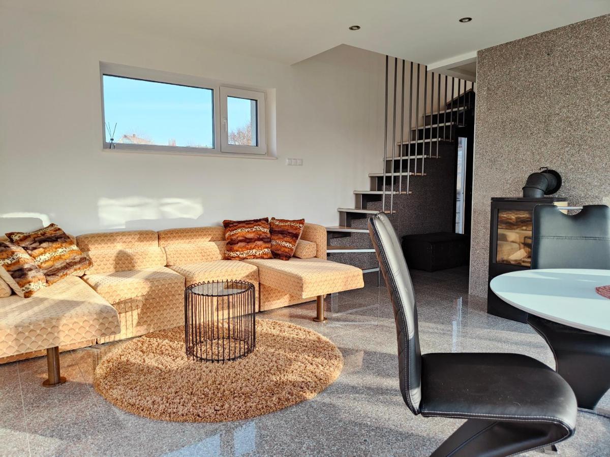 Green Hill Valley Apartments Каунас Екстериор снимка